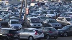 «Євробляхи»: як українці знімають авто з литовських номерів – відео «Євробляхи»: як українці знімають авто з литовських номерів – відео