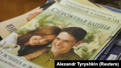 У віруючих вилучили Біблії, блокноти, електронні пристрої.