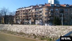 Сліди війни на житових будинках у Сараєво