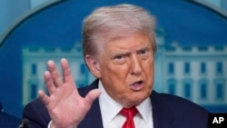 Трамп і європейські лідери, серед іншого, погодилися, що перед початком мирних переговорів необхідно досягти припинення вогню в Україні