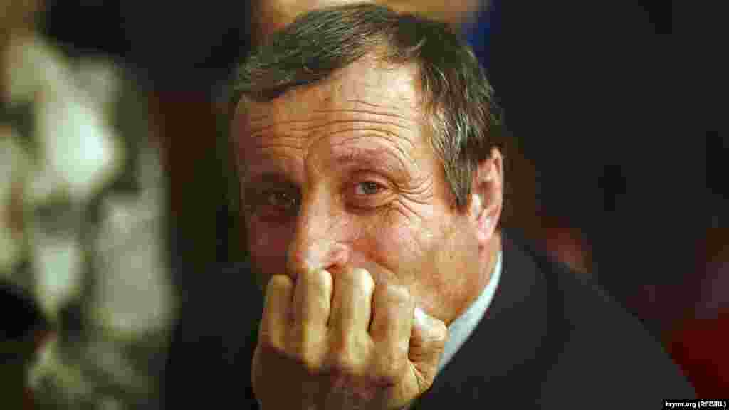 25 апреля 2019 года Национальный союз журналистов Украины на расширенном заседании правления в Киеве наградил Николая Семену почетным знаком «за плодотворную творческую и гражданскую деятельность и верность идеалам журналистики»