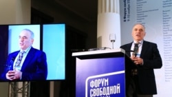 Лицом к событию. Гарри Каспаров: "Дадут ли приказ стрелять?"  Лицом к событию. Гарри Каспаров: "Дадут ли приказ стрелять?"