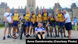 Українські велосипедисти у Канаді