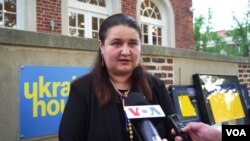 Посол України в США Оксана Маркарова на благодійному аукціоні в рамках презентації платформи United 24. Вашингтон, США, 3 червня 2022 року