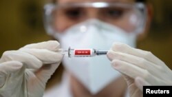 «Україна має бути серед друзів Ізраїлю, які першими зможуть долучитися до дослідження та використання вакцини», – сказав Зеленський