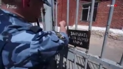 Охранять заключенных некому Охранять заключенных некому