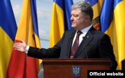 Президент України Петро Порошенко виступає проти дострокових виборів