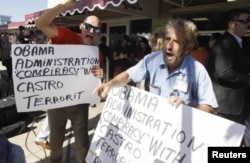 Протести кубинських іммігрантів в Майамі проти угоди з Кубою. 17 грудня 2014 року