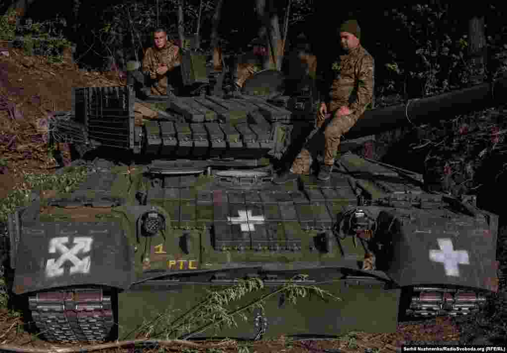 Запитую у військових: «Чи змінила вас війна?». Олександр: «Звісно, змінила, мені здається, усіх змінила»