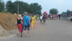 Благовещенск. Готовятся мешки с песком для защиты от наводнения  Благовещенск. Готовятся мешки с песком для защиты от наводнения