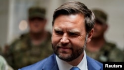 «Яким би не був результат, чи закінчиться війна протягом 3 місяців, або протягом 6 місяців, сподіваюся не пізніше, ми маємо пишатися тим, що у нас є президент, який намагається зупинити вбивства»