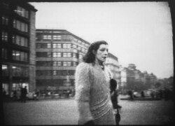 Звіти про діяльність Громадкової містили детальний опис її одягу. Так 5 січня 1984 року агент звітує: «На ній було пальто кольору темної кориці, навколо її шиї був довгий чорний шарф, зелені штани та біле спортивне взуття…»