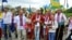 Делегация от города Славянск во время парада вышиванок в Киеве на День Независимости Украины, 24 августа 2013 года