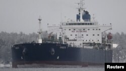 Нефтяной танкер Eagle S, зарегистрированный на Островах Кука