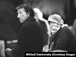 Богомольцы в Печёрах