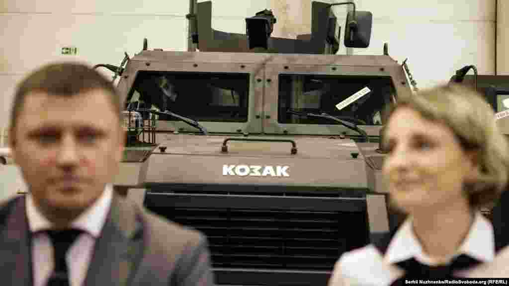 Бронеавтомобіль «Козак-2», який вже використувується в частинах прикордоної служби і Національної гвардії України. Машина призначена для сил спеціальних військових операцій Збройних сил України