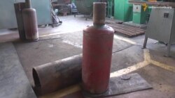 «Буржуйки» для вояків виготовляють учні ВПУ в Івано-Франківську «Буржуйки» для вояків виготовляють учні ВПУ в Івано-Франківську