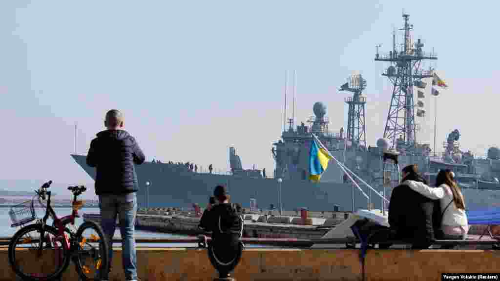 Фрегат НАТО «Санта Марія» (Іспанія) в порту Одеси, 4 квітня 2019 року БІЛЬШЕ ПРО ЦЕ