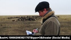 Олег Константинов