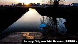 В природном парке Русско-Немецкая Швейцария появился бетонной причал