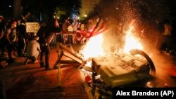 Протестувальники поблизу Білого дому, Вашингтон, 31 травня 2020 року