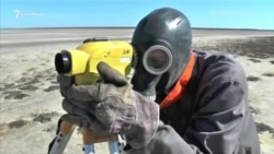 Говорят, что все хорошо, но мы просыпаемся с головной болью – жители Армянска (видео) Говорят, что все хорошо, но мы просыпаемся с головной болью – жители Армянска (видео)