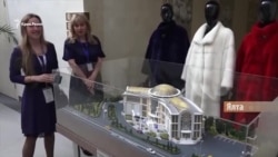 Закопать деньги в Крыму. В поисках иностранных миллиардеров | Крым.Реалии ТВ (видео) Закопать деньги в Крыму. В поисках иностранных миллиардеров | Крым.Реалии ТВ (видео)