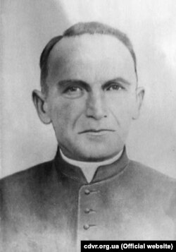 Найвідоміші українці, які рятували євреїв в часи Голокосту, – священник УГКЦ Еміліан Ковч (на фото) і митрополит Андрей Шептицький, якого і досі не визнали Праведником народів світу.