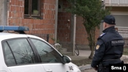 Kuća u kojoj su pronađena djeca za koje vlasti sumnjaju da su žrtve trgovaca ljudima, Brčko, Bosna i Hercegovina, 26. februar 2025.