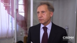 Але, як виявили «Схеми», керівник цієї групи Микола Оніщук не в курсі, які саме закони на Банковій міг від них покращувати суддя Бойко