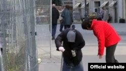 Doar de la începutul acestui an, polițiștii din Baia Mare au aplicat peste 300 de sancțiuni celor care cerșesc pe străzi.