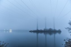 Лінії електропередач, які обслуговує компанія «ДТЕК Енерго», що належить українському олігарху Рінату Ахметову