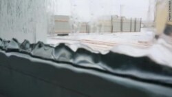 "Бегали от пожара, а теперь от холода" "Бегали от пожара, а теперь от холода"