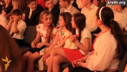 Последний звонок в Украинской гимназии Последний звонок в Украинской гимназии