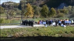 Migranti zahtijevaju da se otvori granica prema Hrvatskoj Migranti zahtijevaju da se otvori granica prema Hrvatskoj