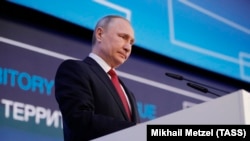 Володимир Путін раніше сьогодні взяв участь в медіафорумі, який проходив в Санкт-Петербурзі