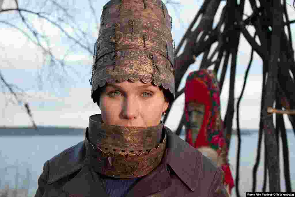 Отважная Полина – героиня нового фильма Алексея Федорченко "Ангелы революции"