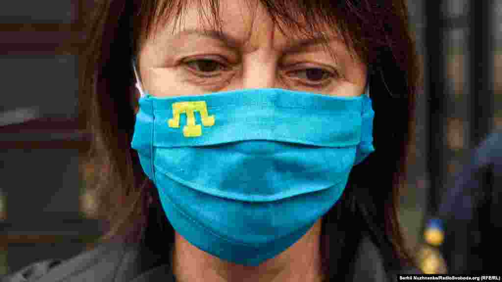 24 травня 2016 року в окупованому Росією українському Криму був викрадений член виконкому Всесвітнього конгресу кримських татар, член регіонального меджлісу Ервін Ібрагімов. Про його долю досі нічого невідомо. «З того часу «КримSOS» щомісяця проводить акції на підтримку жертв насильницьких зникнень в Криму, вимагаючи від РФ сказати правду про їхні долі», – зазначають учасники акції