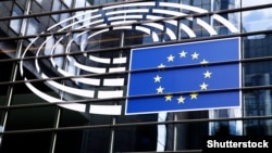 Зовнішній вигляд будівлі Європейського Парламенту в Брюсселі, Бельгія