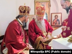 Mitropolit Joanikije (u sredini) kod Srpca, BiH, 3.maj 2025.