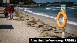 Узбережжя в Чорноморському, Крим, ілюстраційне фото