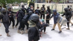 Pakistan Doctors Beaten, Arrested For Protest Over COVID-19 Protection Pakistan Doctors Beaten, Arrested For Protest Over COVID-19 Protection