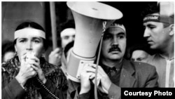 Талгат Ахмадишин в центре