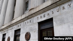 За даними Вашингтона, вони займалися координацією інформаційної кампанії в Латинській Америці, спрямованої на ослаблення підтримки України.