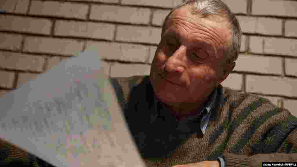 В 1997 году в «Известиях» произошли серьезные кадровые изменения, Семена перешел работать в киевский еженедельник «Зеркало недели». Тогда же он начал сотрудничать со всеукраинской ежедневной газетой «День», где в итоге проработал следующие 20 лет