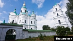 Собор Різдва Богородиці у Козельці – православний собор у смт Козелець Чернігівської області. Збудований у 1752–1763 роках на замовлення родини Розумовських. Поряд із собором стоїть дзвіниця, зведена у 1766–1770 роках