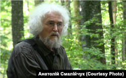 Професор Ганс Кнапп під час дослідження Угольсько-Широколужанського пралісу на Закарпатті