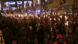 У містах України відзначають день народження Степана Бандери (відео)