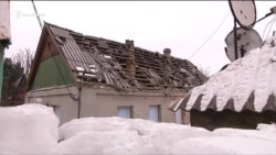 Жертвы ночных обстрелов на Донбассе (видео) Жертвы ночных обстрелов на Донбассе (видео)