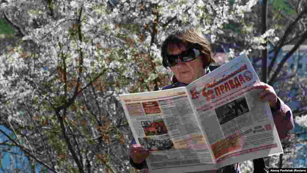 Очередной профиль Ленина в «шапке» газеты «Севастопольская правда»